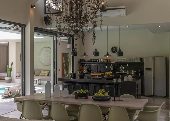 Villa Prana - High End Boutique Style Interior Design 5 Bedroom