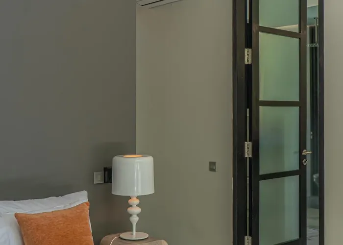 Prana - High End Boutique Style Interior Design 5 Bedroom Villa Canggu (Bali)