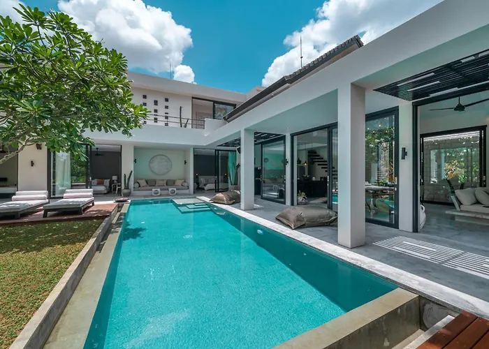 Prana - High End Boutique Style Interior Design 5 Bedroom Villa Canggu (Bali)