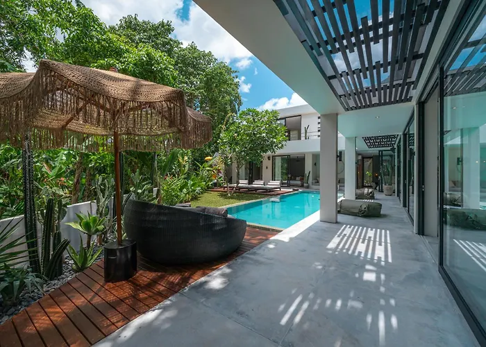 Villa Prana - High End Boutique Style Interior Design 5 Bedroom Canggu (Bali)