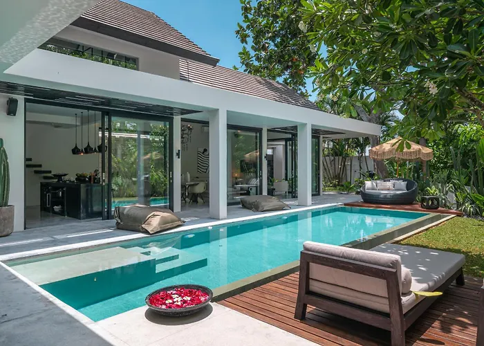 Villa Prana - High End Boutique Style Interior Design 5 Bedroom Canggu (Bali)
