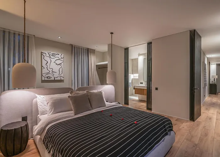 Prana - High End Boutique Style Interior Design 5 Bedroom