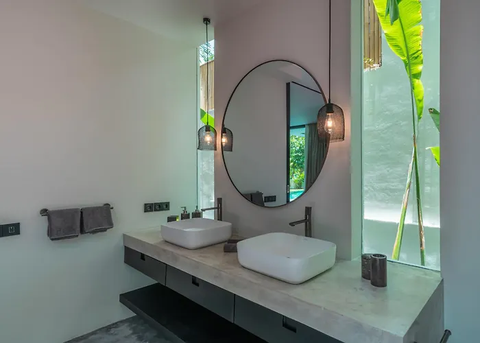 Prana - High End Boutique Style Interior Design 5 Bedroom Villa Canggu (Bali)