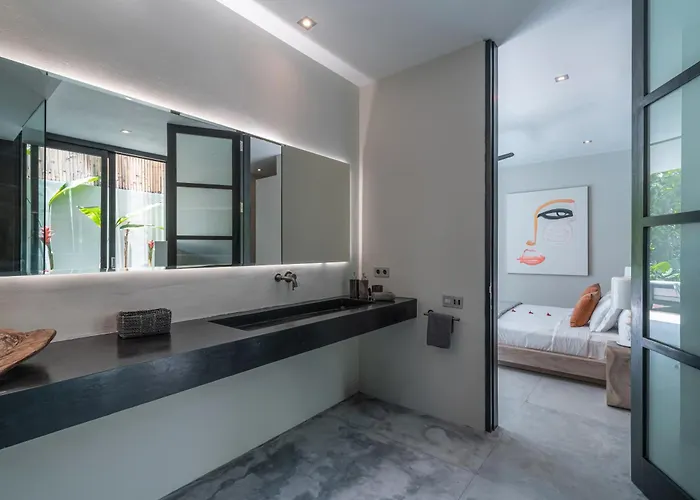Prana - High End Boutique Style Interior Design 5 Bedroom * Canggu (Bali)