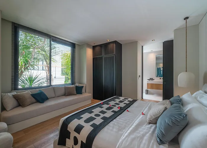 Prana - High End Boutique Style Interior Design 5 Bedroom Villa Canggu (Bali)