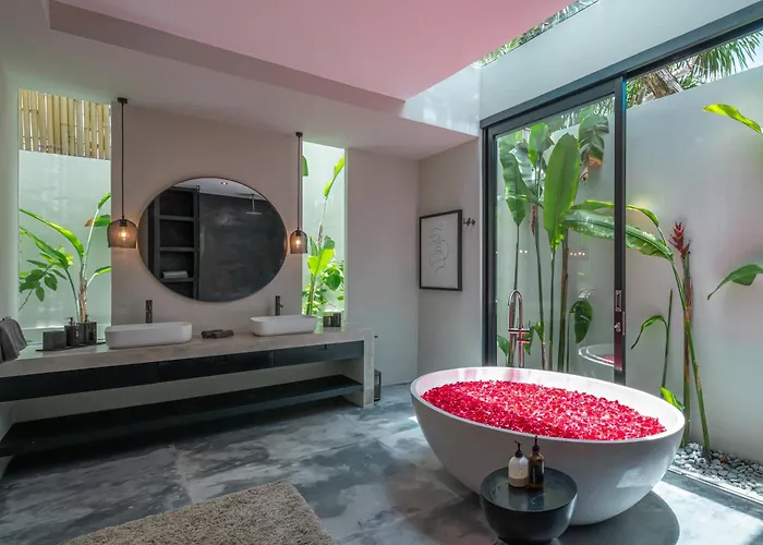 Prana - High End Boutique Style Interior Design 5 Bedroom * Canggu (Bali)